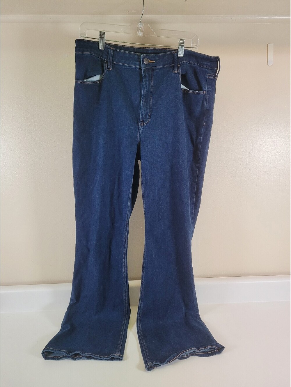 Old navy high rise wow flare pants womens 16 tall mid wash stretch jeans